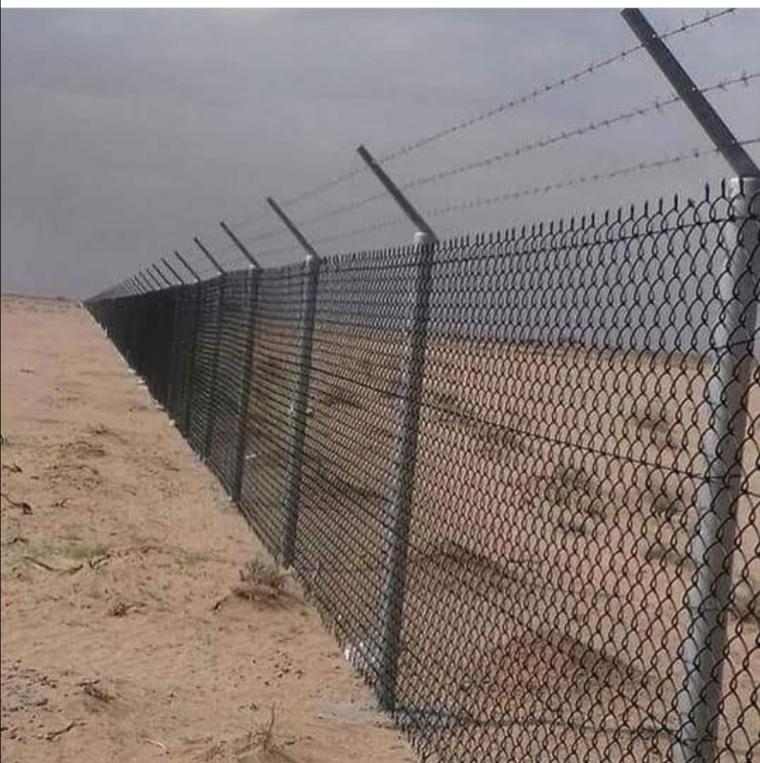 جدة القنفذة للمظلات والسواتر